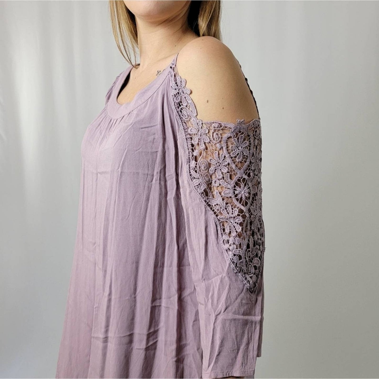 Venus Cold Shoulder Dress in Lavender - S