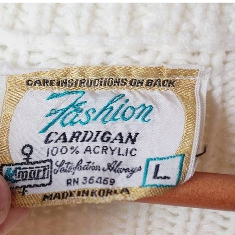 Vintage 70s Cream White 'Satisfaction Always' Knit Cardigan Sweater - L