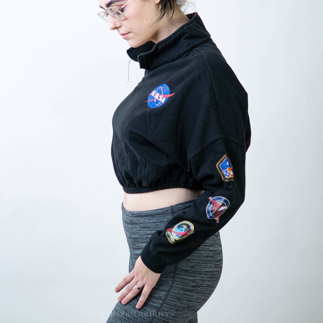 Chemistry NASA Black Cropped Sweatshirt - L