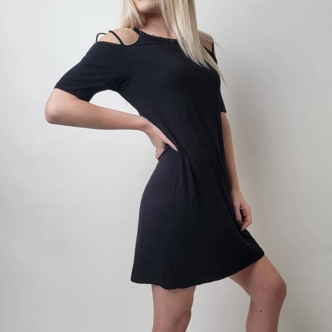 Fabletics Black Sunburst Cold Shoulder Mini Tee Shirt Dress - S
